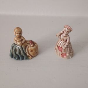 Wade Whimsies Vintage mini figurines Little Miss Muffet and Queen of Hearts